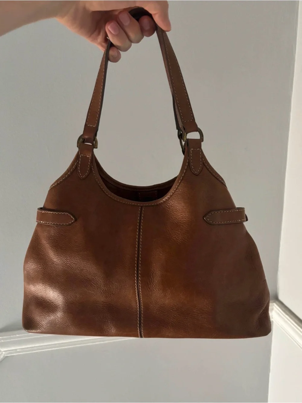 Mulberry Brown Leather Shoulder Bag with Front Zip Pocket